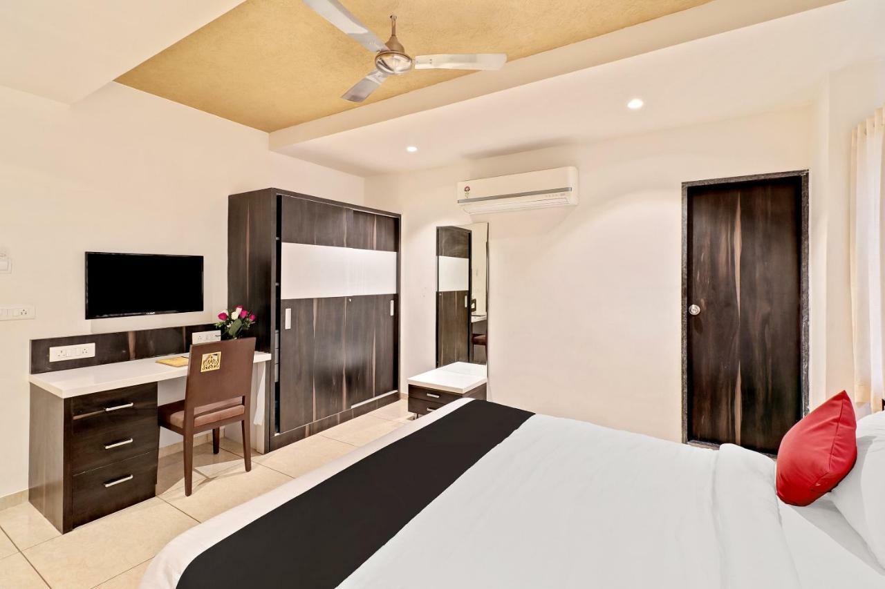 Dev Motel And Banquet Nadiad Exterior photo